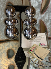 Load image into Gallery viewer, Silver Balls